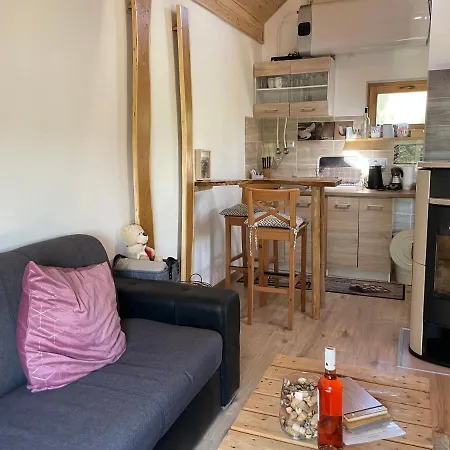 Balatoni Preshaziko Holiday home Szolosgyorok