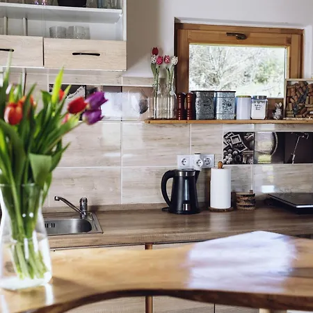 Balatoni Preshaziko Szolosgyorok